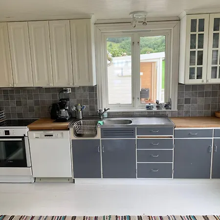 Flo Med Badstue * Ulsteinvik